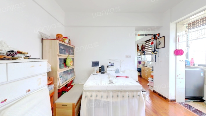 衣锦华庭二区二手房实景图