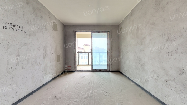 金科南山二手房实景图