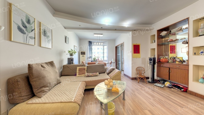 兴财名都苑二手房实景图