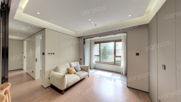 苏河湾中心润府二手房实景图