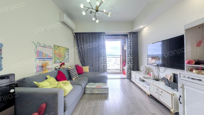 银领公馆二手房实景图