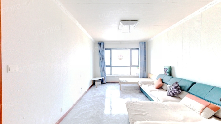 南山世纪华庭二手房实景图