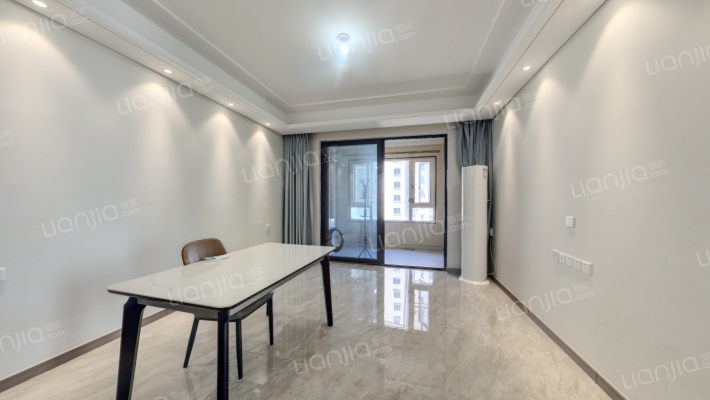 保利香颂三期二手房实景图