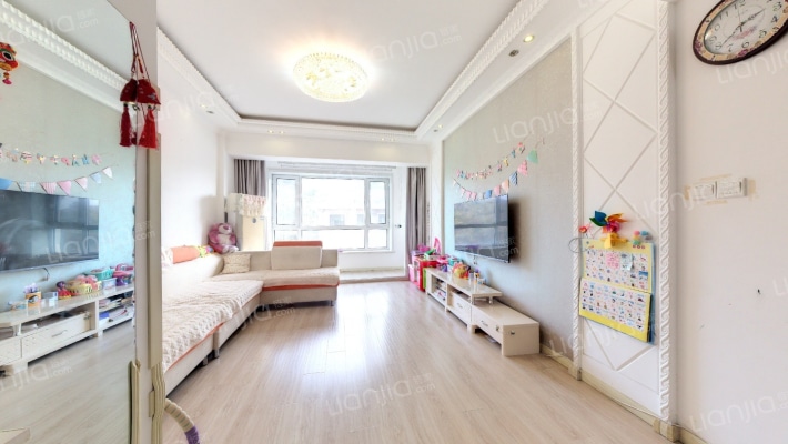 芳园新村E区二手房实景图