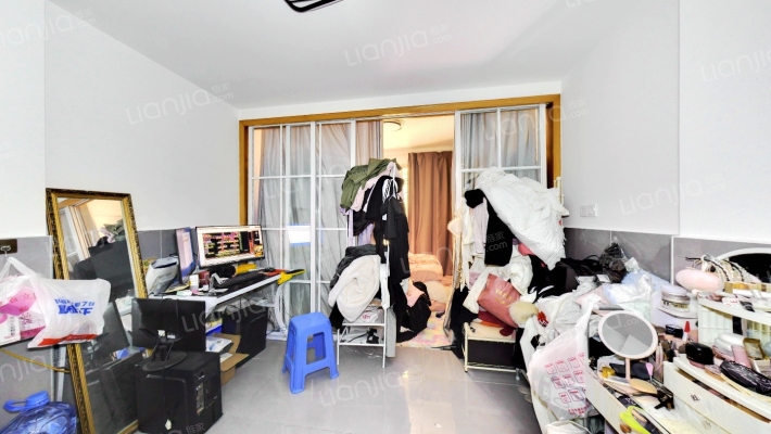 南方温泉公寓二手房实景图