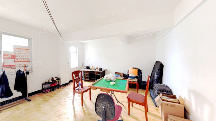 红旗海华新村二手房实景图