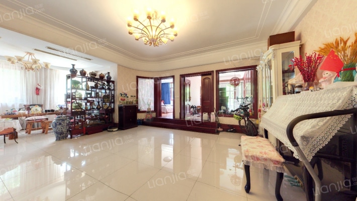 伊顿山庄二手房实景图