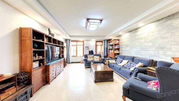 唐岛金湾二手房实景图