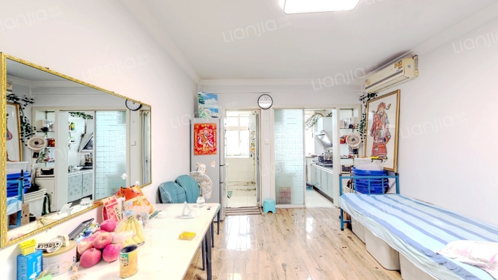 青年居易小区二手房实景图