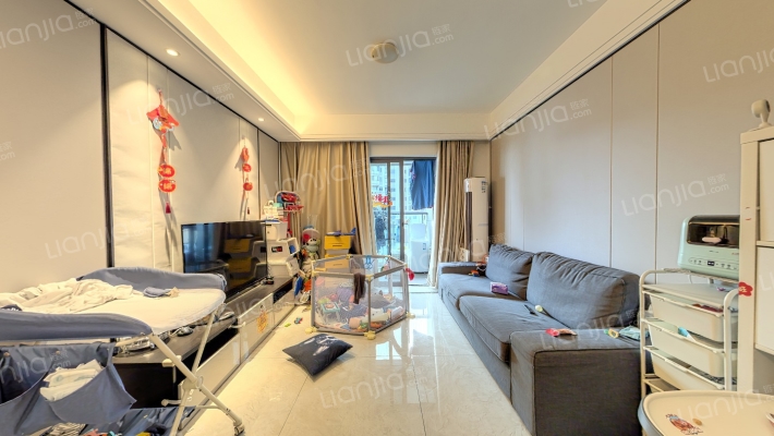 融创天玥二手房实景图