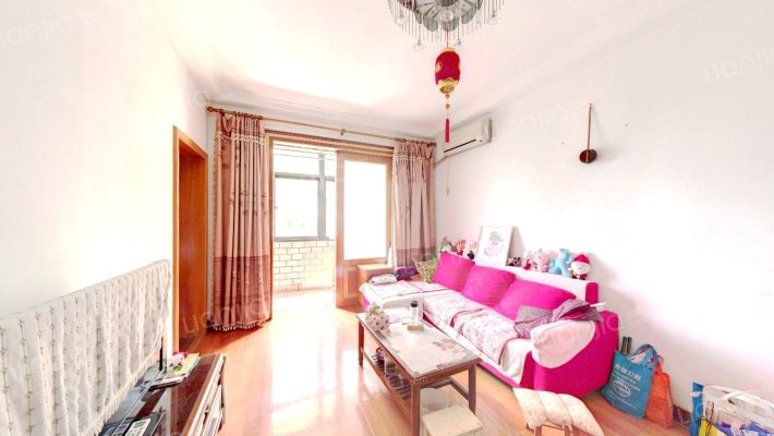 康藏路小区二手房实景图