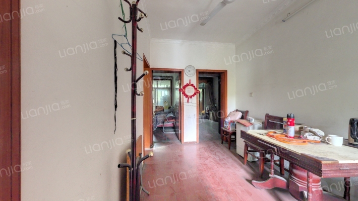 为群四村二手房实景图