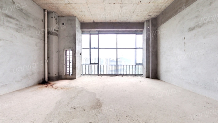 广州绿地城二手房实景图