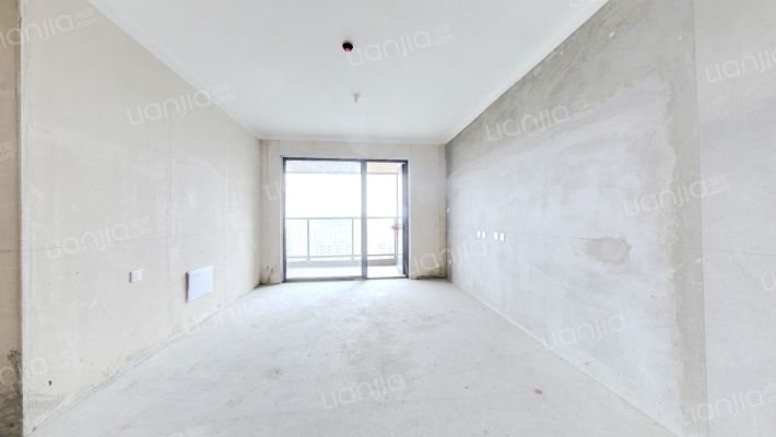 云玺天颂二手房实景图