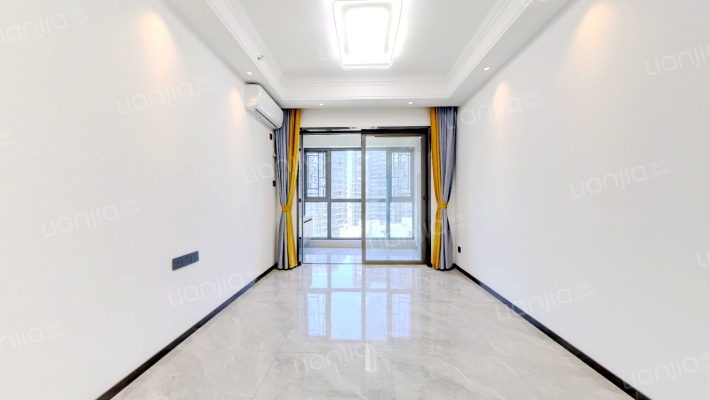 臻湾云庭二手房实景图