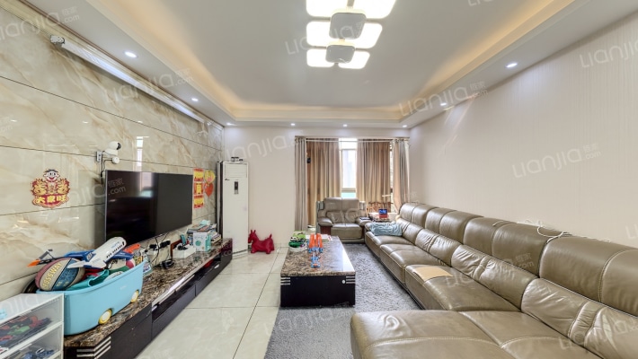 新城新世界二期二手房实景图