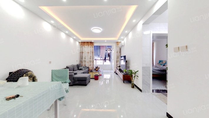 东润朗郡二手房实景图