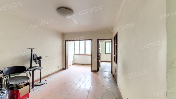 品新苑二手房实景图