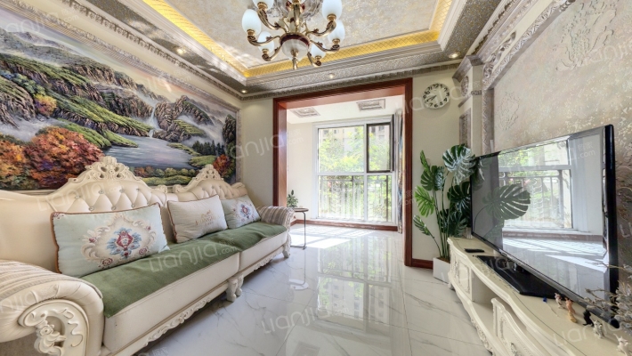 恒力依云伴山二手房实景图