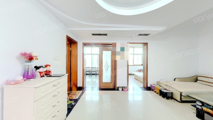 广场南楼二手房实景图