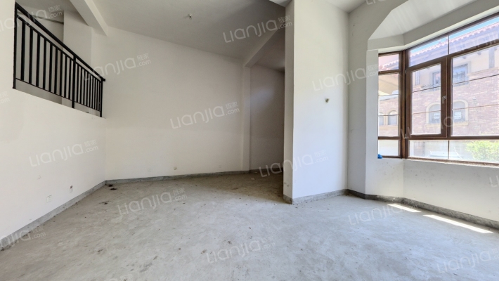 莫奈的花园二手房实景图