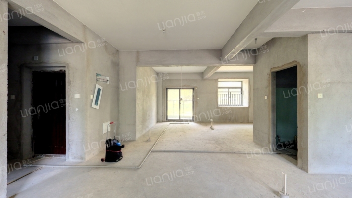 金凤新苑二手房实景图