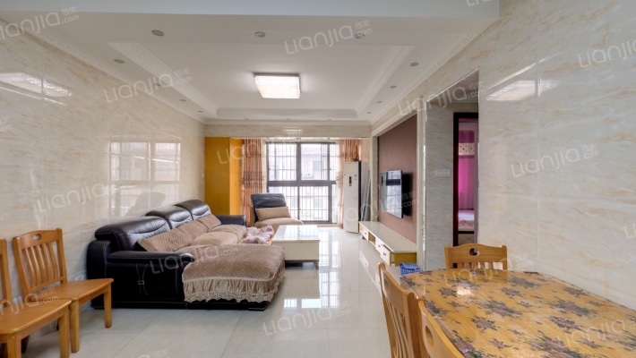 兴邦花城居住小区二手房实景图