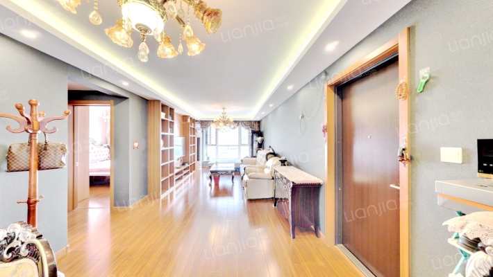 HILLS蓝天C区二手房实景图