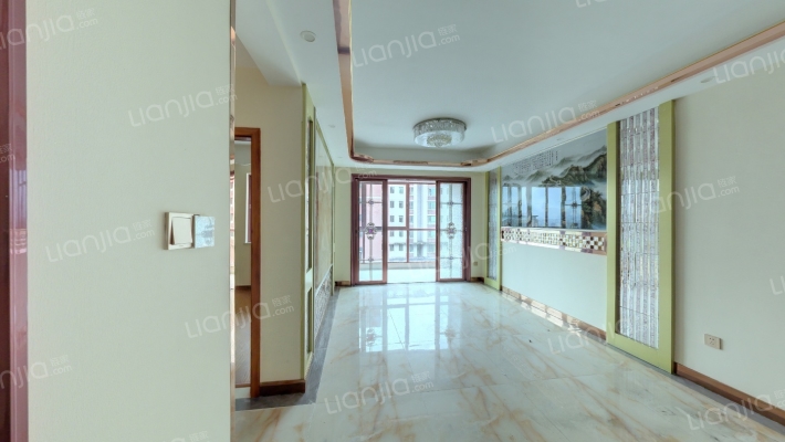 金龙湾小镇二手房实景图