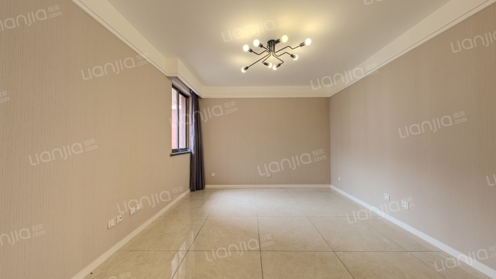 东湖山庄清水苑二手房实景图