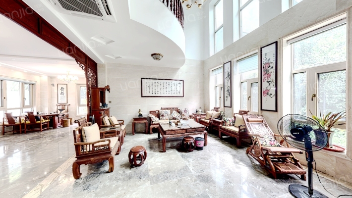 桐林别墅二手房实景图