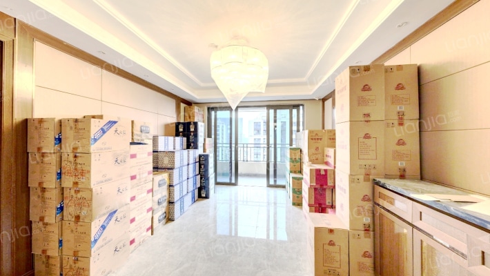 恒大铂珺花园一区二手房实景图