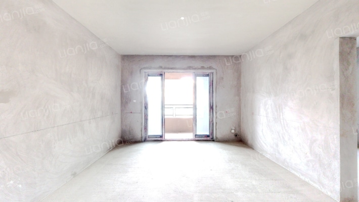 渝开发·格莱美一组团二手房实景图