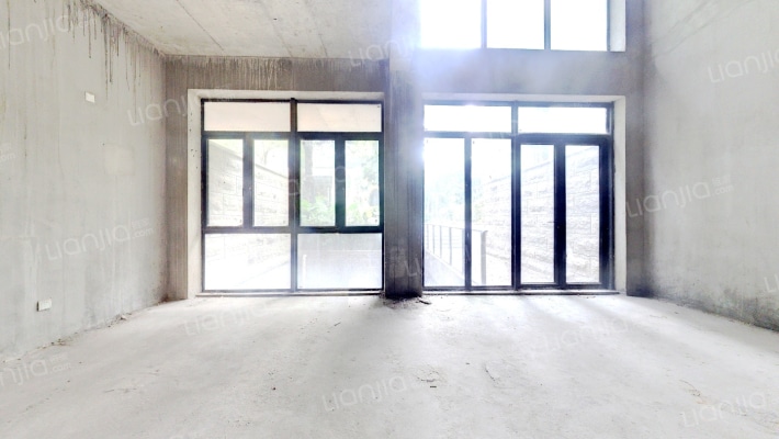 深房传麒山东区二手房实景图