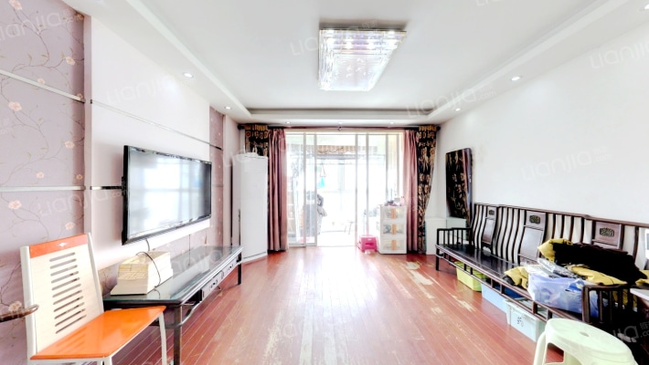 和龙新苑二手房实景图