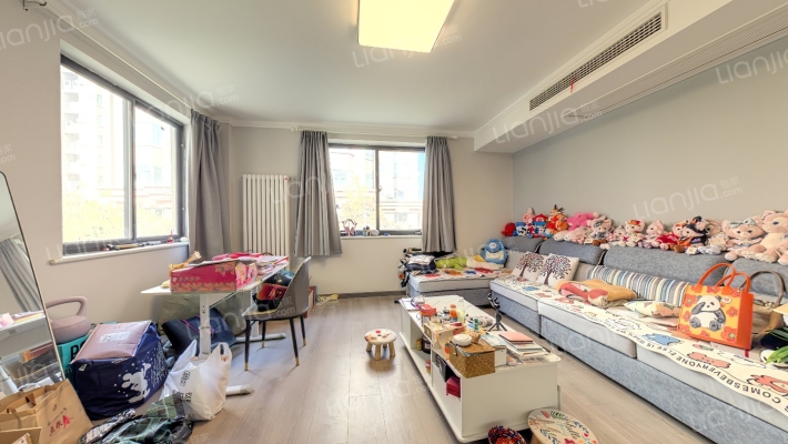 陕西高速集团西宝分公司住宅区二手房实景图