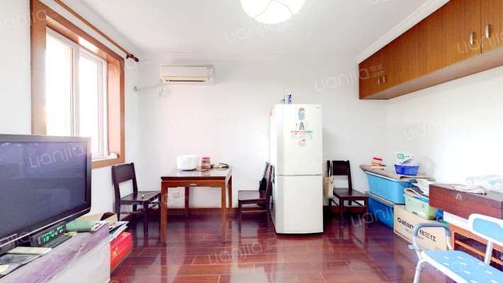 由由七村二手房实景图