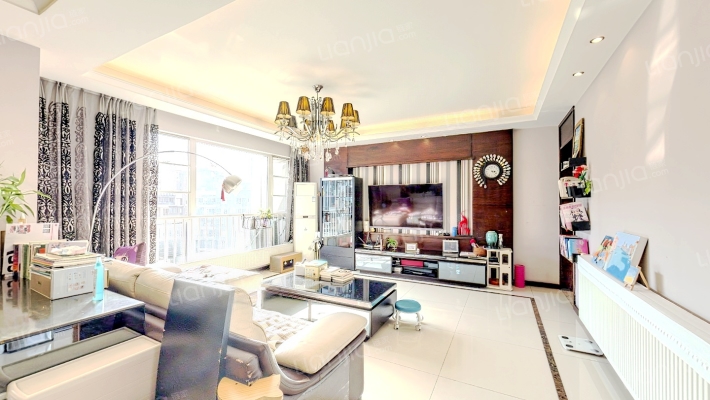 万科魅力之城四期二手房实景图