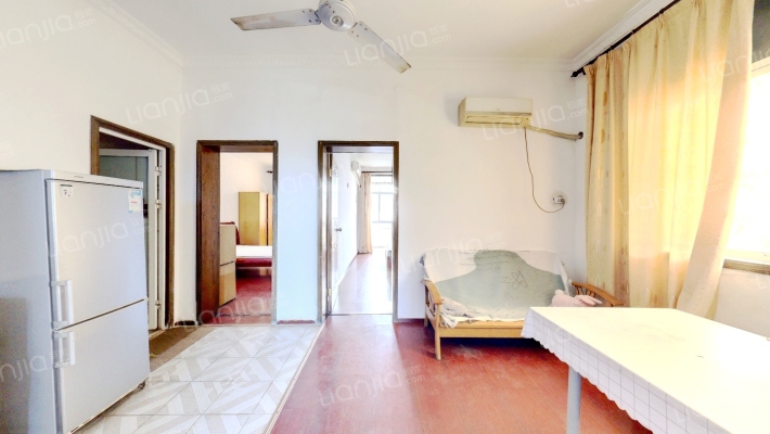 拦江路二手房实景图