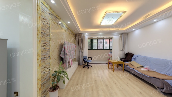 空港公寓D区二手房实景图