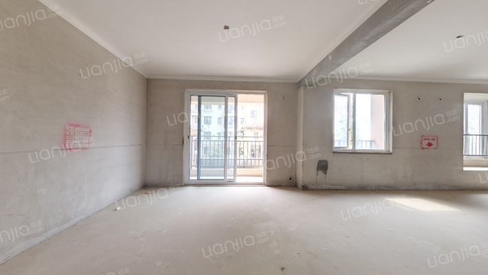 纽宾凯麓院二手房实景图