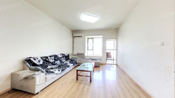 水岸华庭二手房实景图