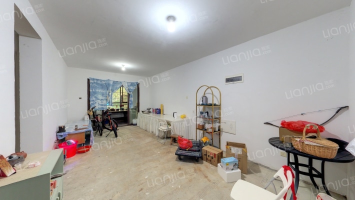 万达临湖苑D区二手房实景图