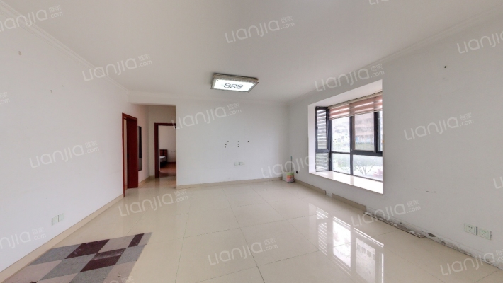 春城家园B区二手房实景图