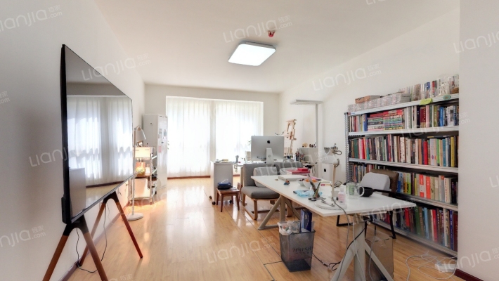 金泰丽湾悦栖山东区二手房实景图