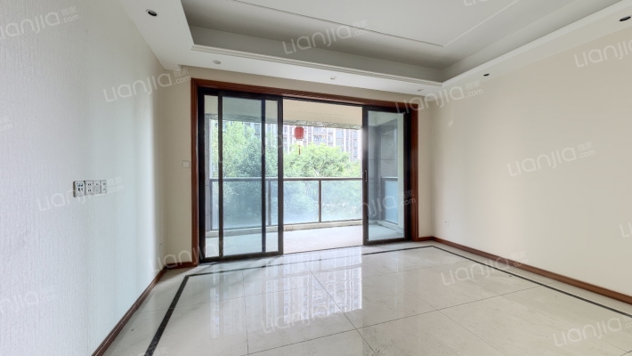 城投置地梧桐栖2期二手房实景图