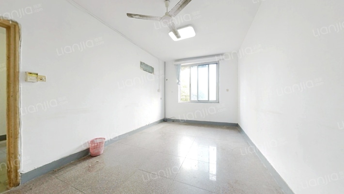 建工集团宿舍二手房实景图