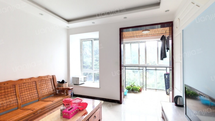 山水蓝庭二手房实景图