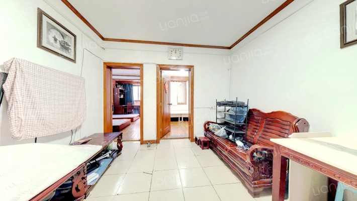 金银街17号二手房实景图