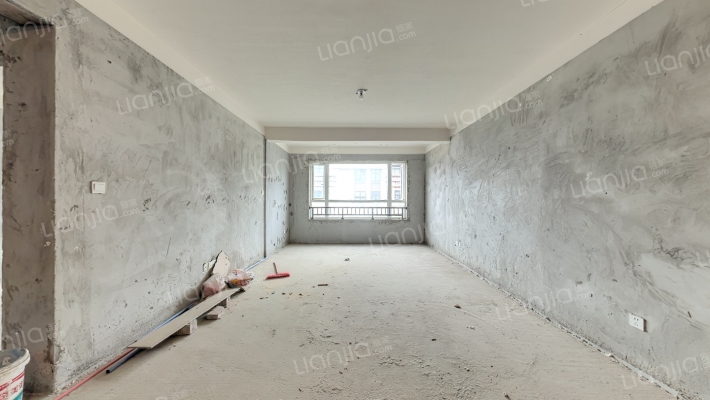 天山名苑二手房实景图